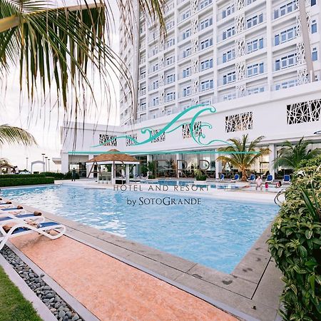 Arterra Hotel And Resort Lapu-Lapu City Buitenkant foto