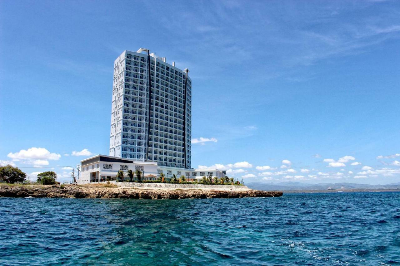 Arterra Hotel And Resort Lapu-Lapu City Buitenkant foto